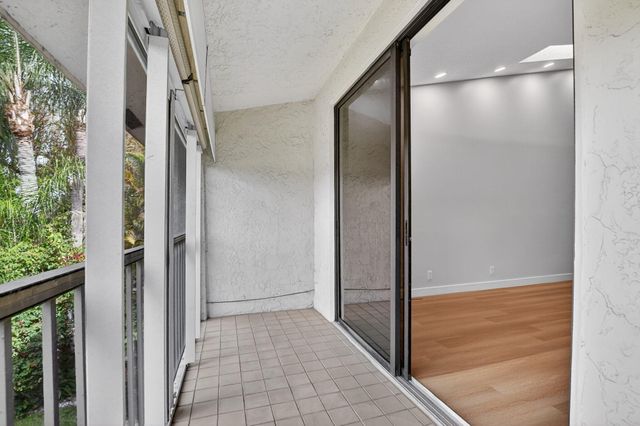 7818 La Mirada Drive 7818, Boca Raton, FL 33433