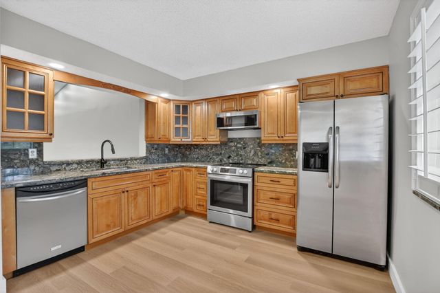 7818 La Mirada Drive 7818, Boca Raton, FL 33433