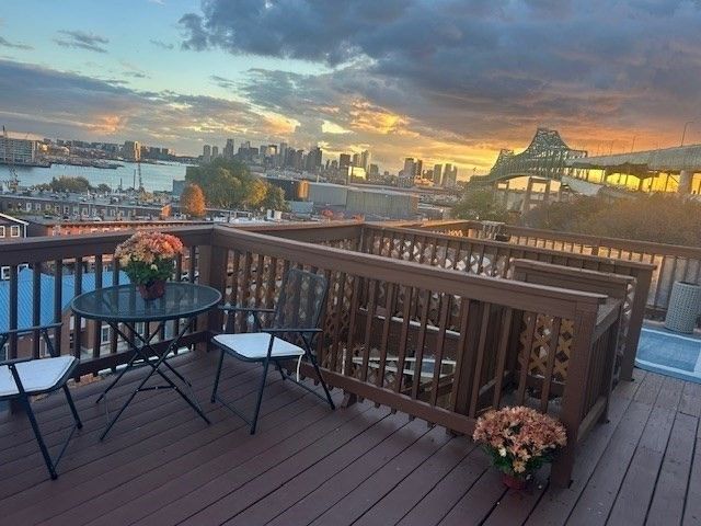 23 Chestnut St 5, Chelsea, MA 02150