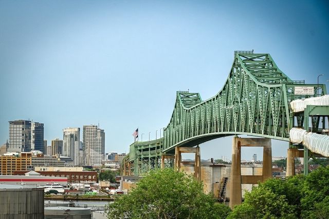 23 Chestnut St 5, Chelsea, MA 02150