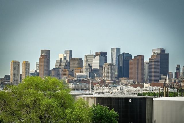 23 Chestnut St 5, Chelsea, MA 02150