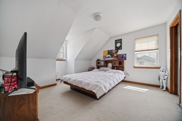 8722 VALLEY VIEW Circle, Erie, PA 16509