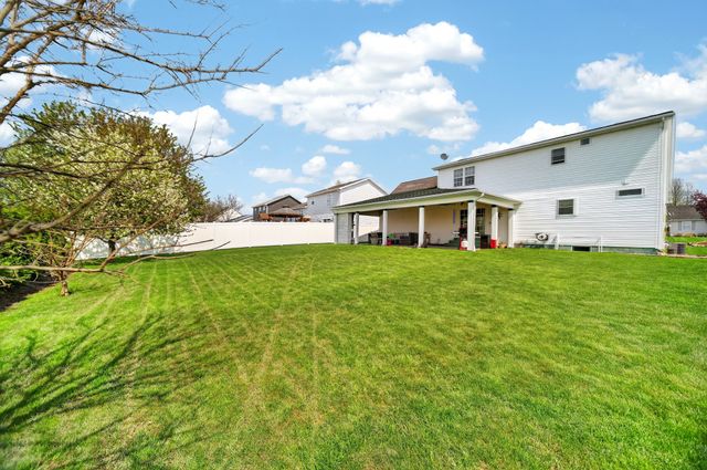 8722 VALLEY VIEW Circle, Erie, PA 16509