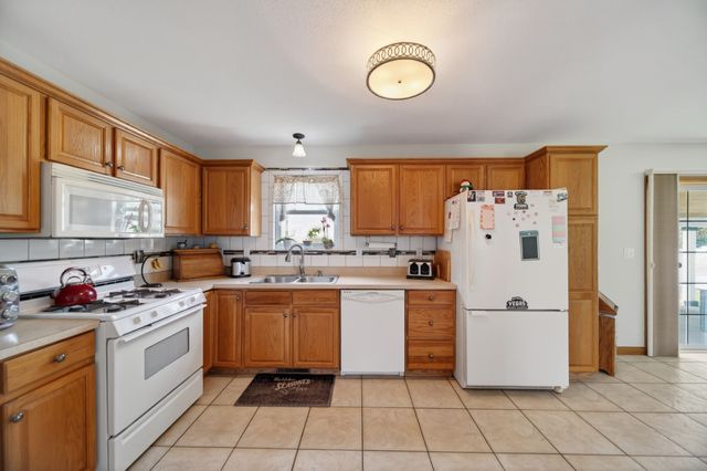 8722 VALLEY VIEW Circle, Erie, PA 16509