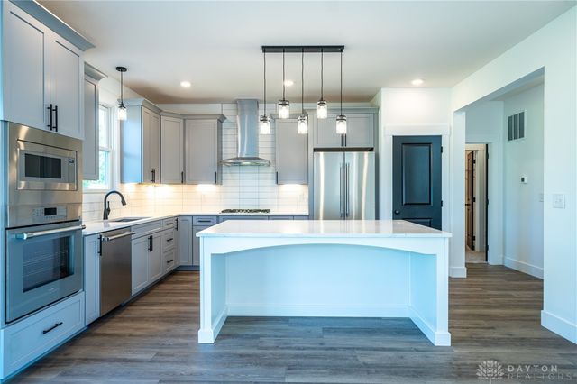 3631 Kingsgate Lane, Springfield, OH 45503