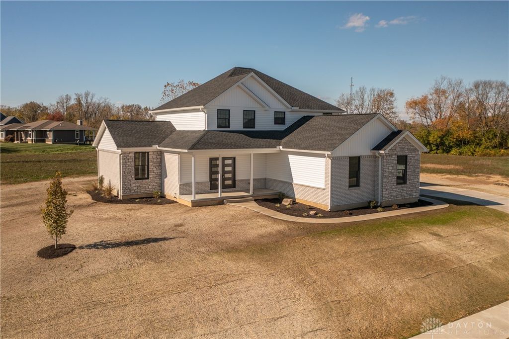 3631 Kingsgate Lane, Springfield, OH 45503