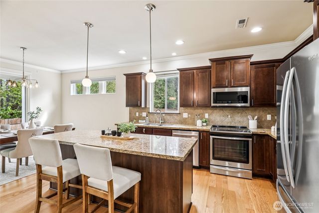 11902 59th Avenue E, Puyallup, WA 98373