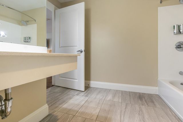 1 Ocean Avenue 307 3, York, ME 03909