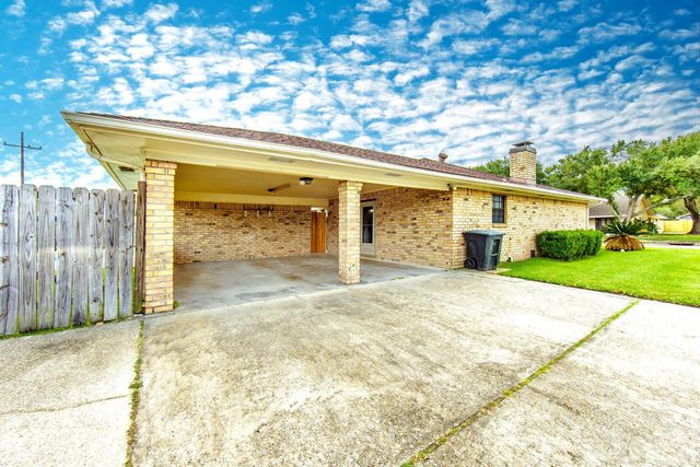 222 Denning Drive, Houma, LA 70360