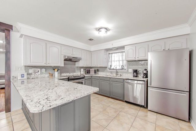 222 Denning Drive, Houma, LA 70360