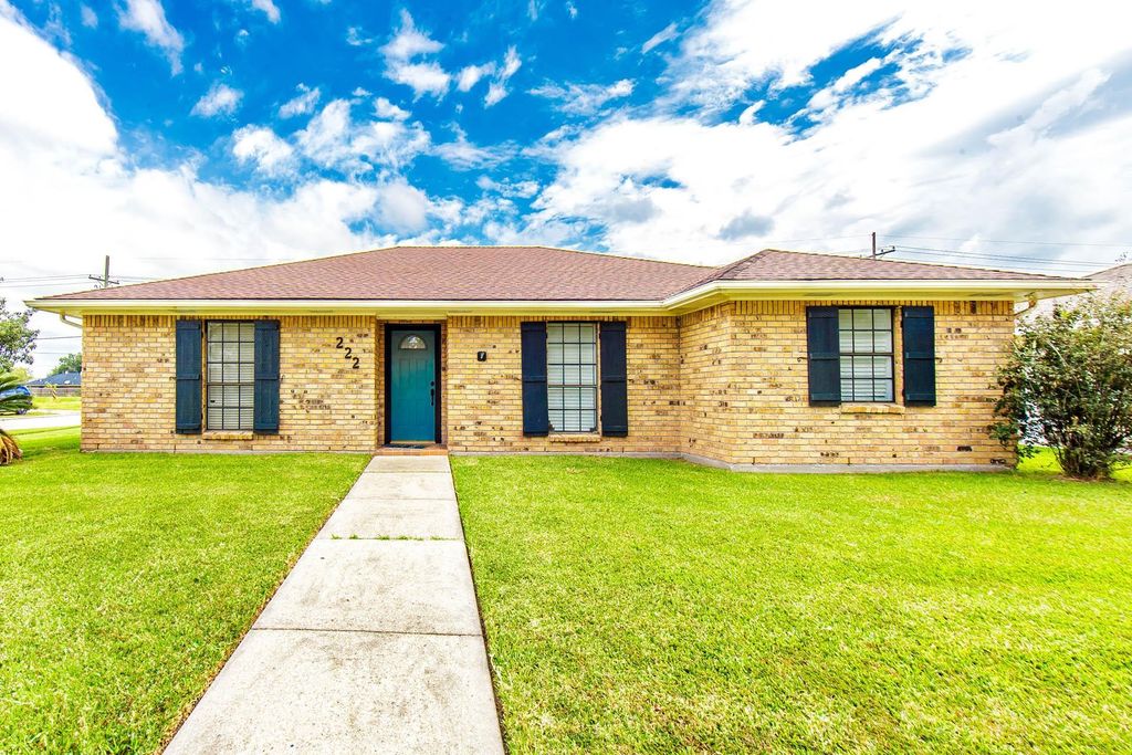 222 Denning Drive, Houma, LA 70360