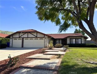 208 Deborah Court, Riverside, CA 92507