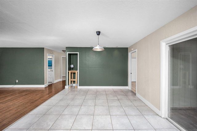 5322 NW Ash Ave, Lawton, OK 73505