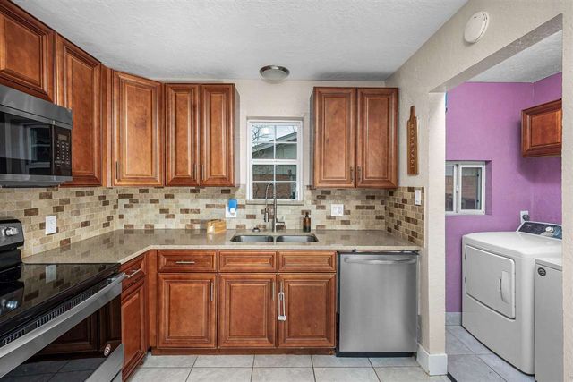 5322 NW Ash Ave, Lawton, OK 73505