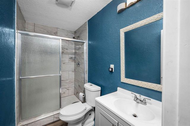 5322 NW Ash Ave, Lawton, OK 73505