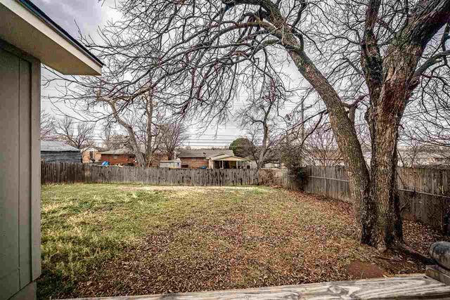 5322 NW Ash Ave, Lawton, OK 73505