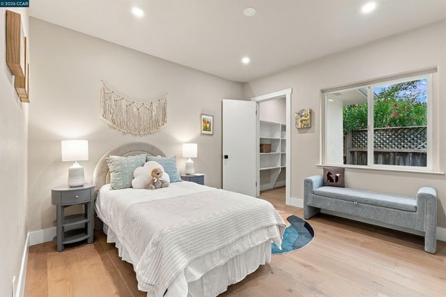 3306 Jordan Rd, Oakland, CA 94602