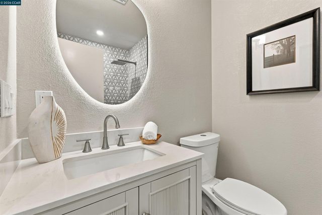 3306 Jordan Rd, Oakland, CA 94602