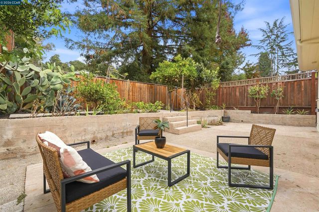 3306 Jordan Rd, Oakland, CA 94602