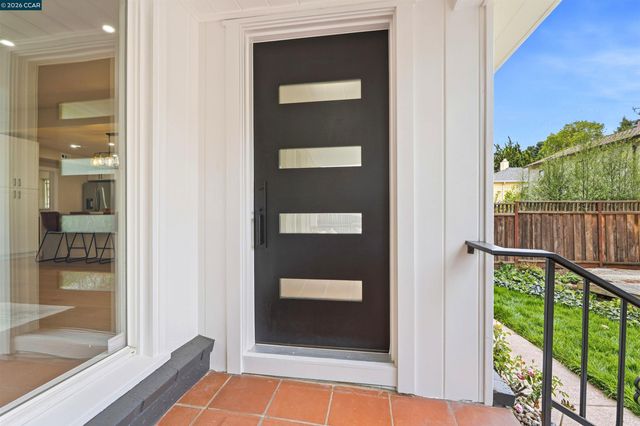 3306 Jordan Rd, Oakland, CA 94602