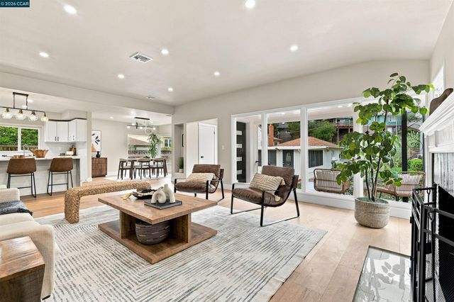 3306 Jordan Rd, Oakland, CA 94602