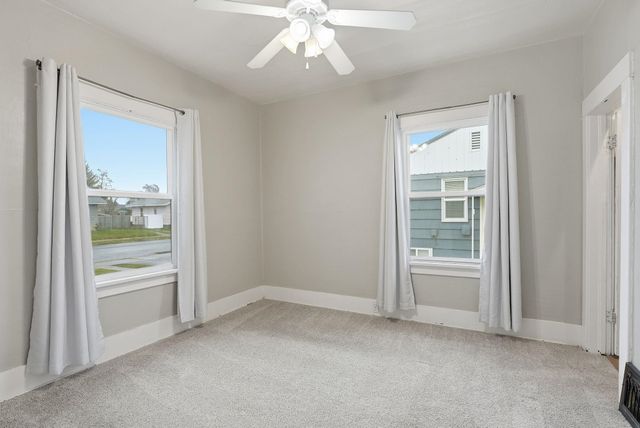 1028 E Courtland Ave, Spokane, WA 99207