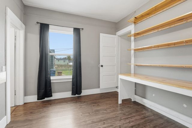 1028 E Courtland Ave, Spokane, WA 99207