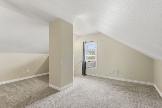 1028 E Courtland Ave, Spokane, WA 99207