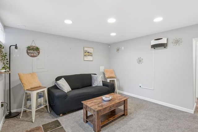 1028 E Courtland Ave, Spokane, WA 99207