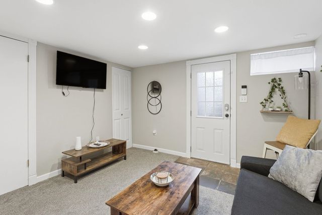 1028 E Courtland Ave, Spokane, WA 99207