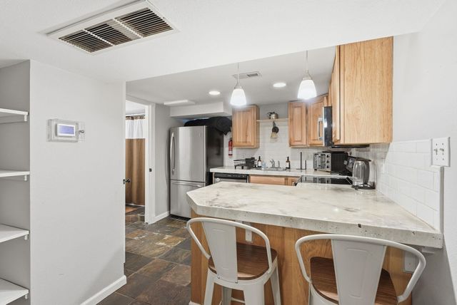 1028 E Courtland Ave, Spokane, WA 99207