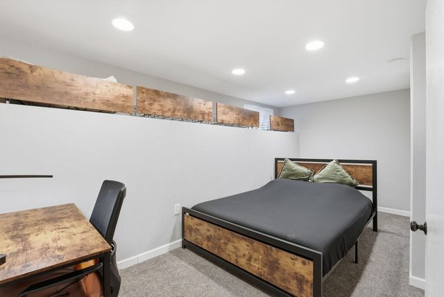 1028 E Courtland Ave, Spokane, WA 99207