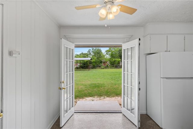 1714 East Wm J Bryan Parkway, Bryan, TX 77803