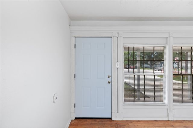 1714 East Wm J Bryan Parkway, Bryan, TX 77803