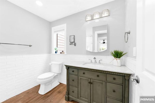 136 Changebridge Road J7, Montville Township, NJ 07045