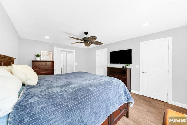 136 Changebridge Road J7, Montville Township, NJ 07045