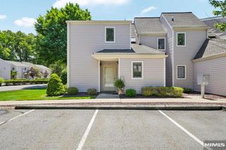 136 Changebridge Road J7, Montville Township, NJ 07045