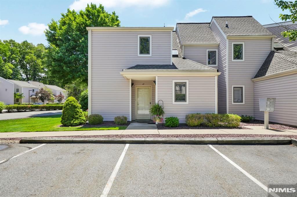 136 Changebridge Road J7, Montville Township, NJ 07045
