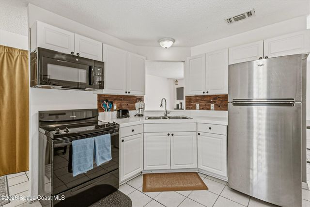 607 Tarr Avenue SW, Palm Bay, FL 32908