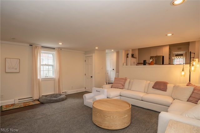 2412 University Avenue NW, Canton, OH 44709