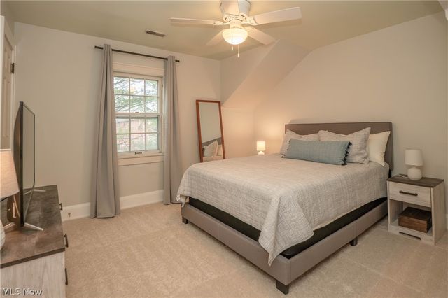 2412 University Avenue NW, Canton, OH 44709