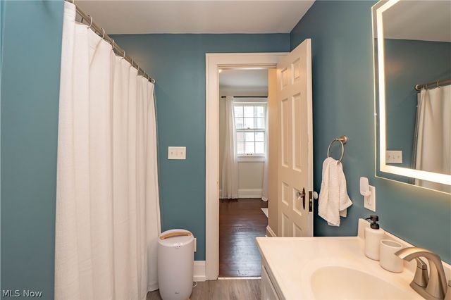 2412 University Avenue NW, Canton, OH 44709