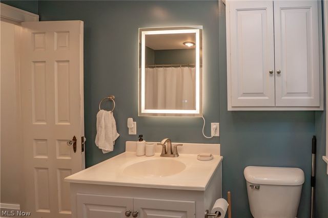 2412 University Avenue NW, Canton, OH 44709