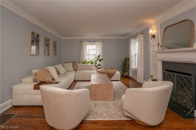 2412 University Avenue NW, Canton, OH 44709