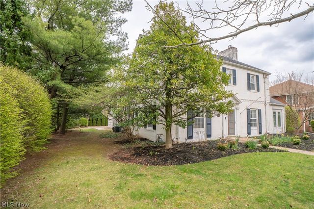 2412 University Avenue NW, Canton, OH 44709