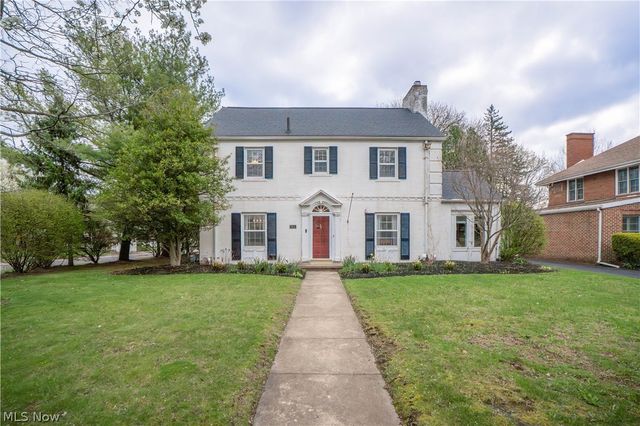 2412 University Avenue NW, Canton, OH 44709