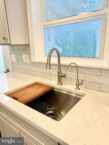 112 CHUKAR CT, Lititz, PA 17543