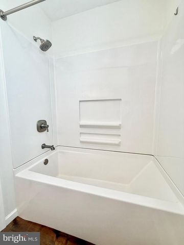 112 CHUKAR CT, Lititz, PA 17543