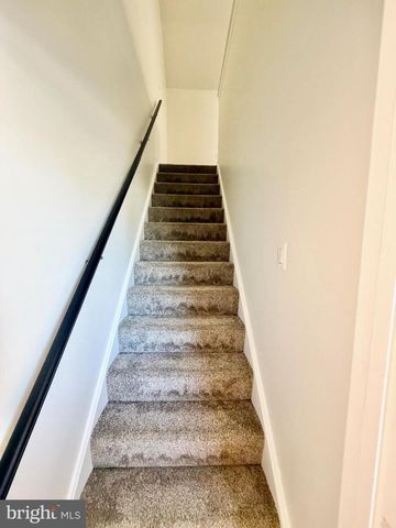 112 CHUKAR CT, Lititz, PA 17543