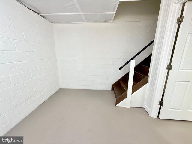 112 CHUKAR CT, Lititz, PA 17543